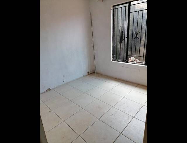 2 BEDROOM HOUSE FOR SALE IN PROTEA GLEN